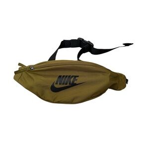 Nike  Heritage Waistpack color olive green
